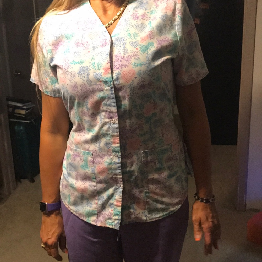 Scrub top